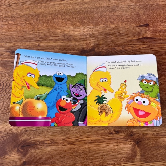 5 Sesame Street Scratch n Sniff Board Books Lot - Picture 10 of 14